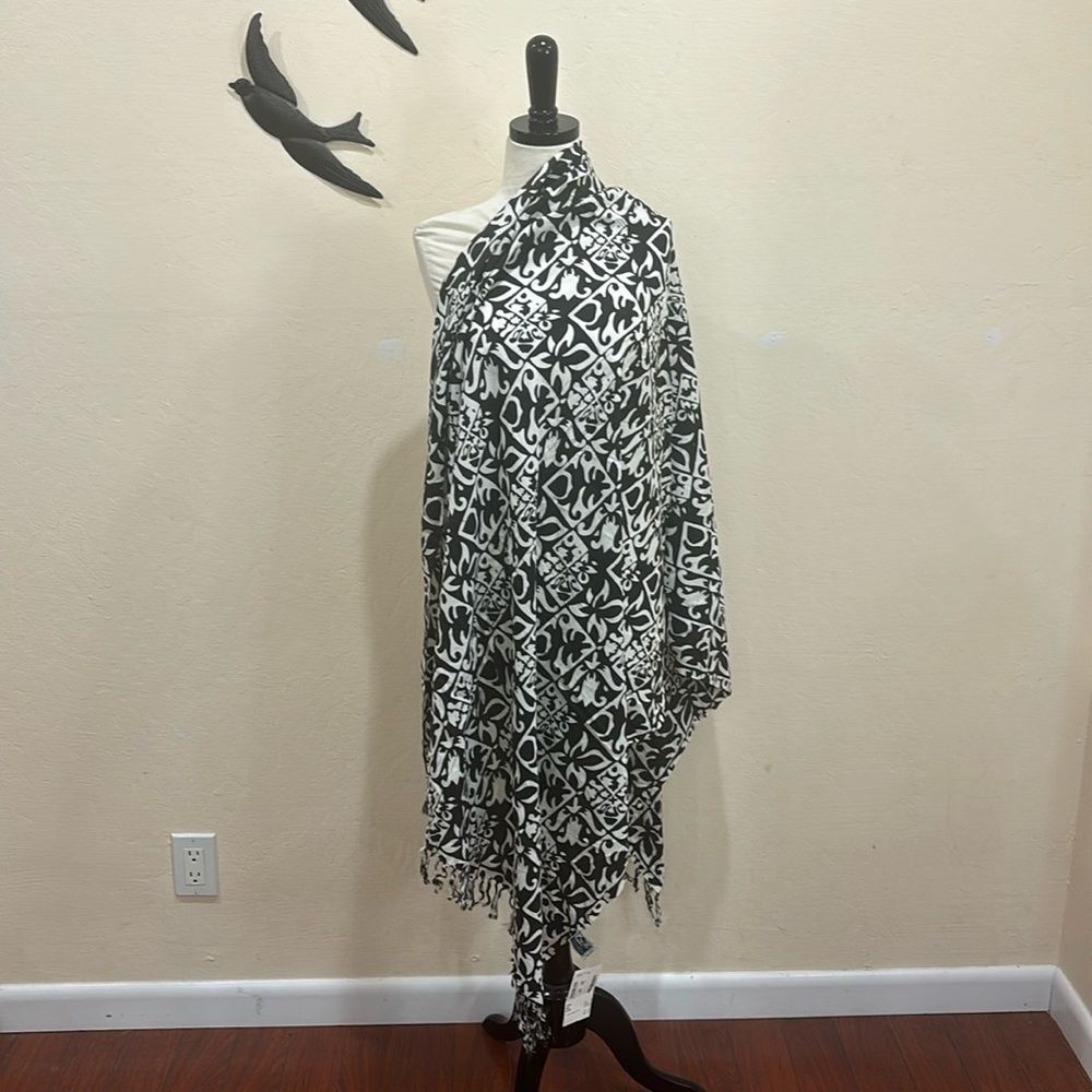 NEW! Nordstrom Buster 'N Boji Batik Print Blanket Scarf Swim Cover Up Pareo